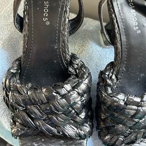 Women’s sling back sandal. New never worn size 37 uk or size 7 apricot lane stor